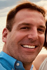 bold-gold-eric.jpg Thumbnail
